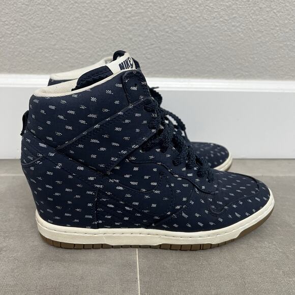 Nike Dunk Sky Hi Womens 10 Hidden Wedge Obsidian Gum Bottom Shoes 543258-400 - Picture 1 of 5